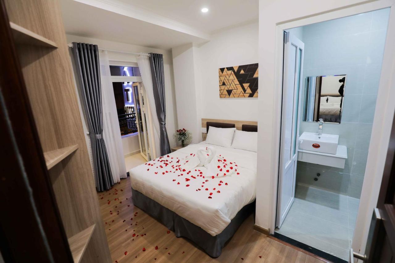 Dinh Cat Hotel Dalat Екстер'єр фото