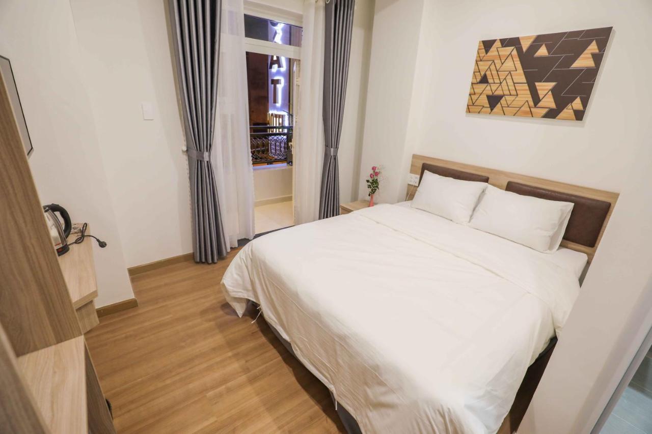 Dinh Cat Hotel Dalat Екстер'єр фото